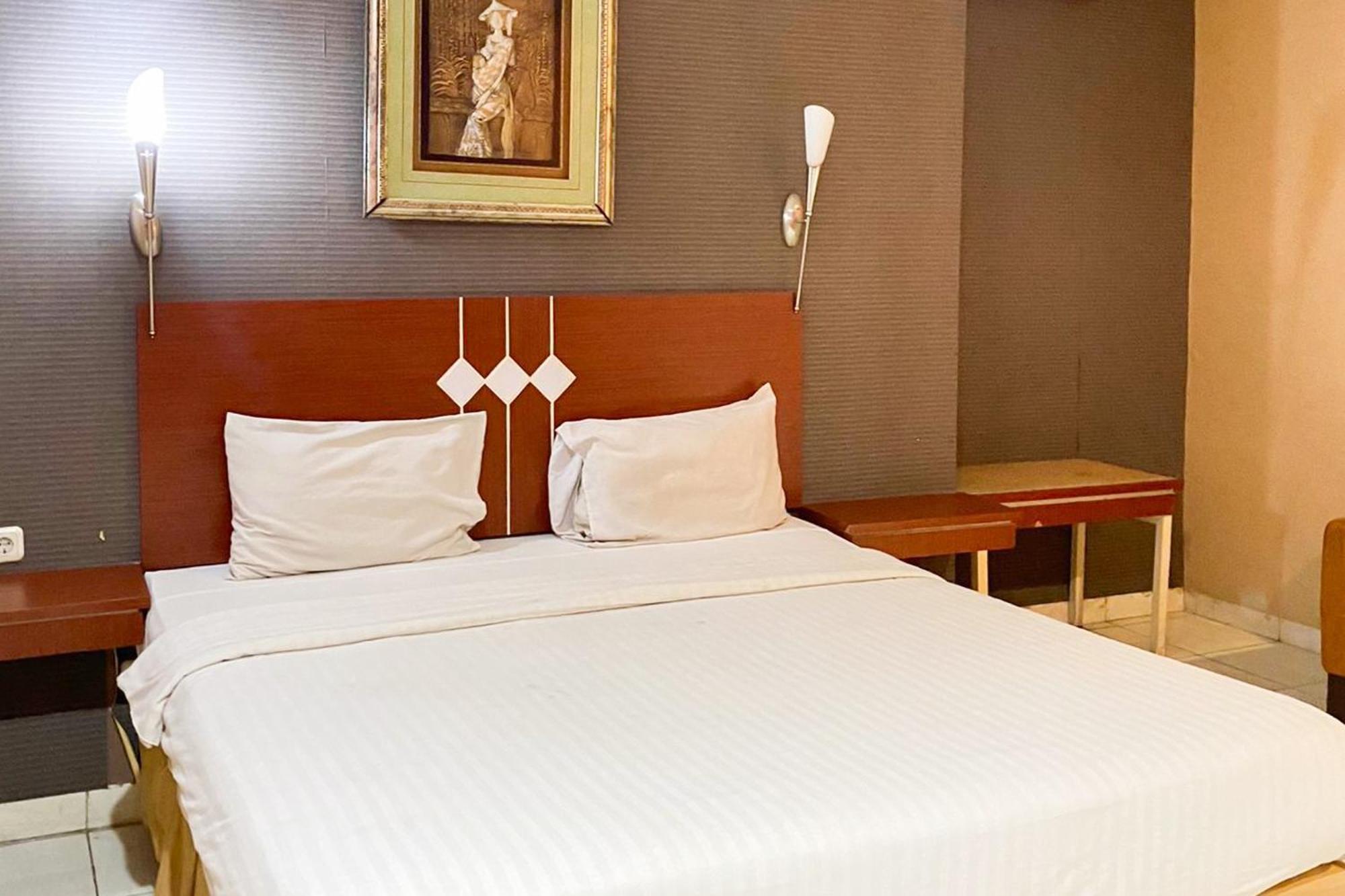 Urbanview Trisula Hotel Makassar Ngoại thất bức ảnh