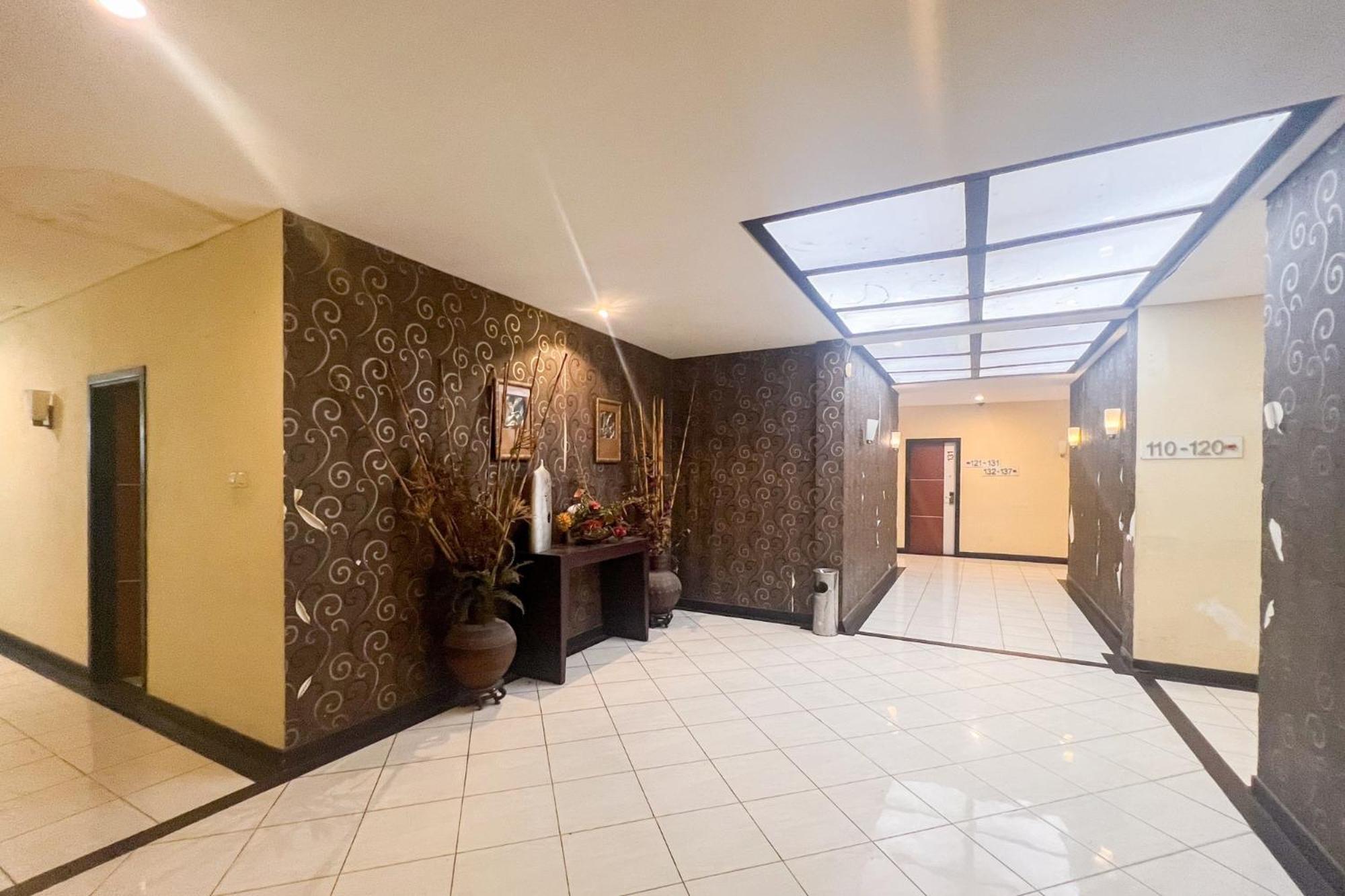 Urbanview Trisula Hotel Makassar Ngoại thất bức ảnh