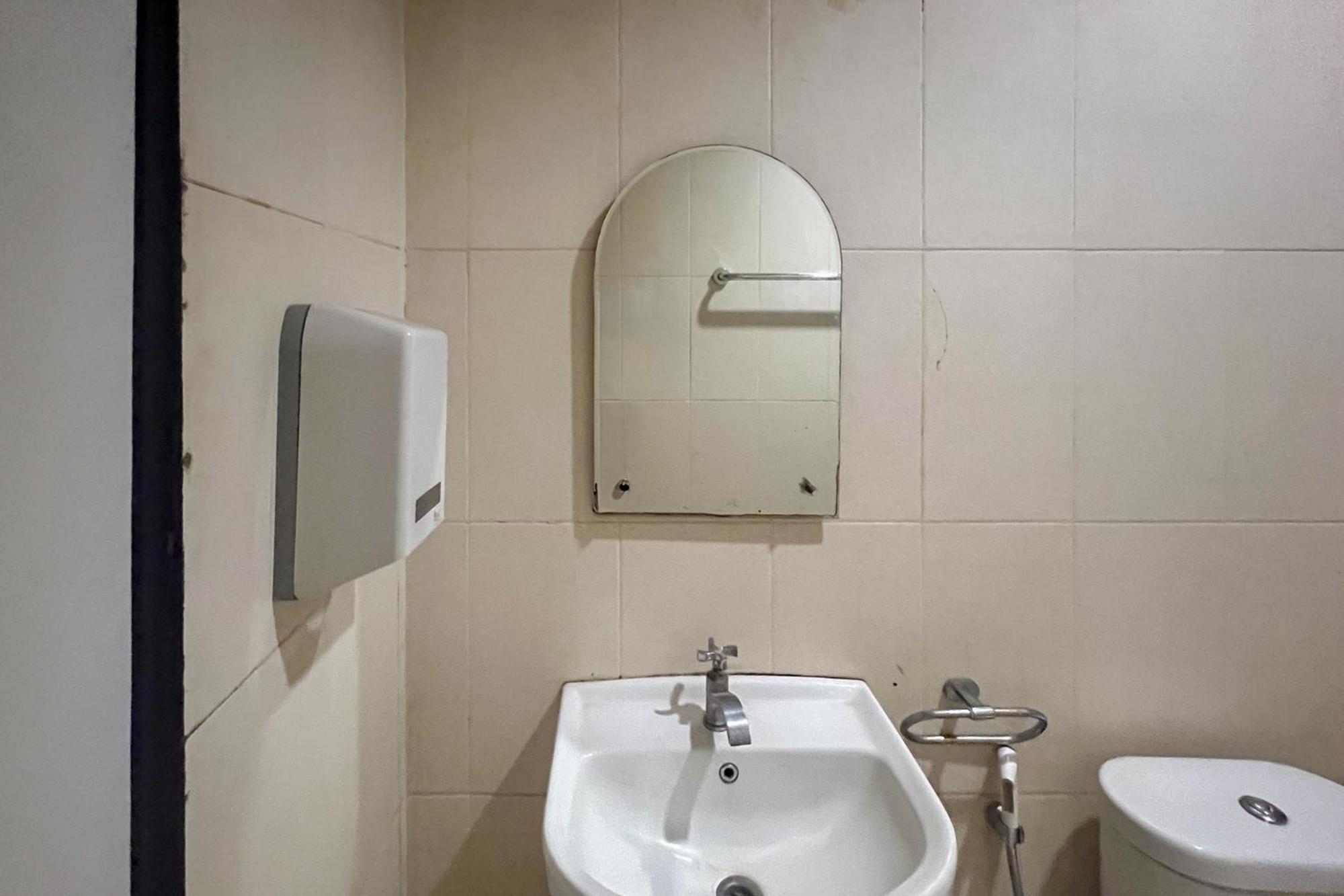 Urbanview Trisula Hotel Makassar Ngoại thất bức ảnh